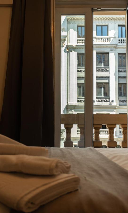 Suites You Gran Via Madrid Ngoại thất bức ảnh
