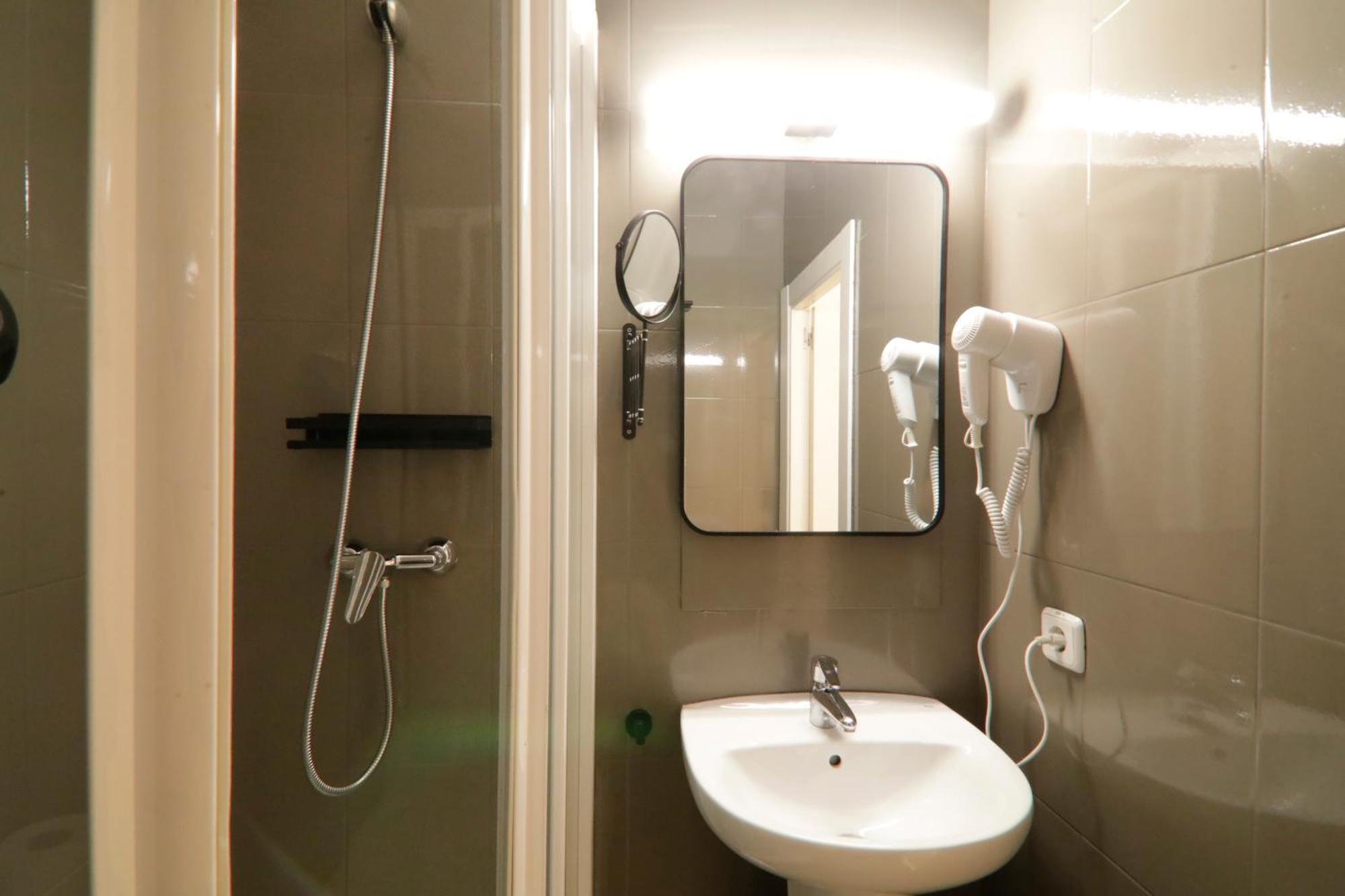 Suites You Gran Via Madrid Ngoại thất bức ảnh